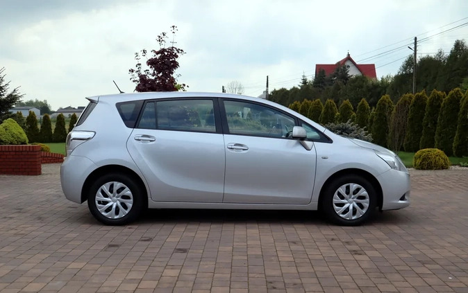 Toyota Verso cena 28900 przebieg: 205000, rok produkcji 2009 z Gołdap małe 529